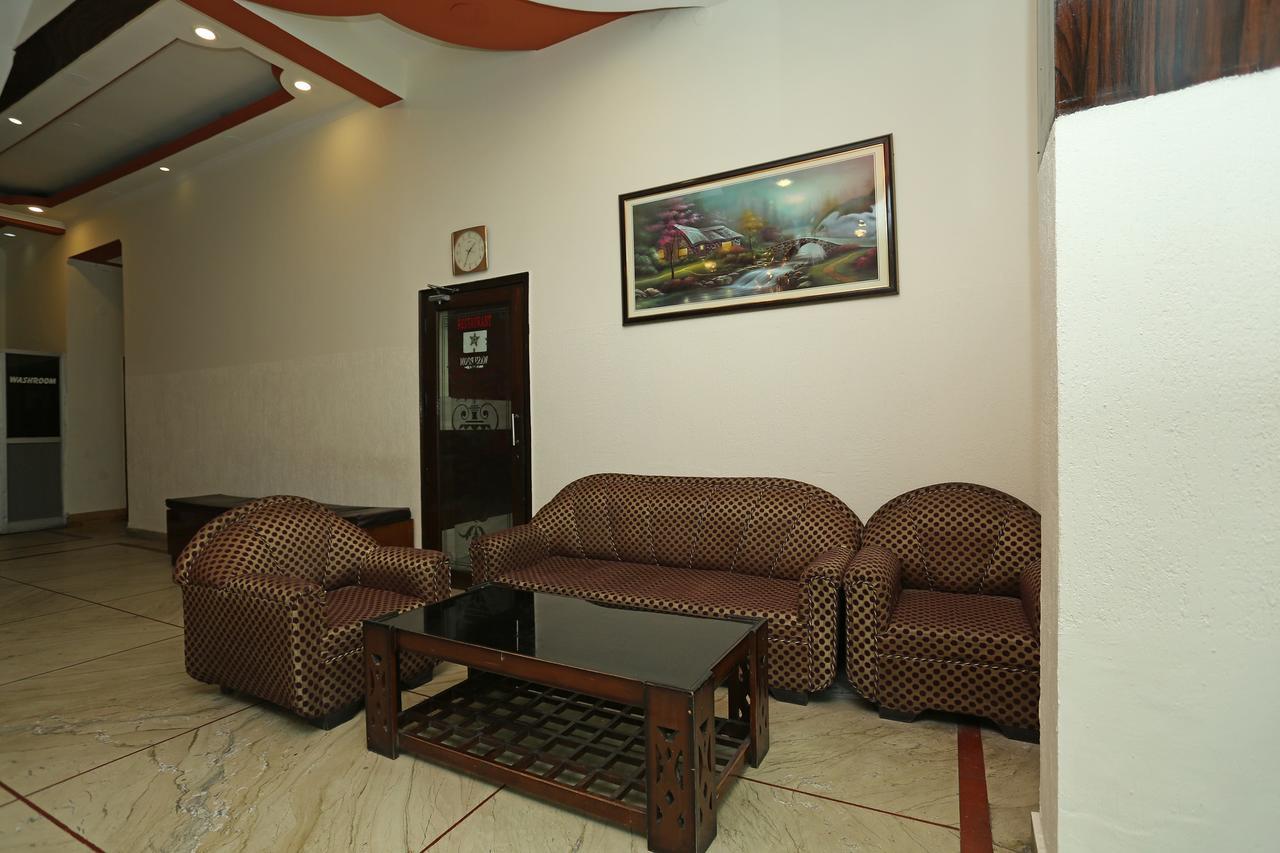 Oyo 9905 Hotel Doon Star Dehradun Zewnętrze zdjęcie